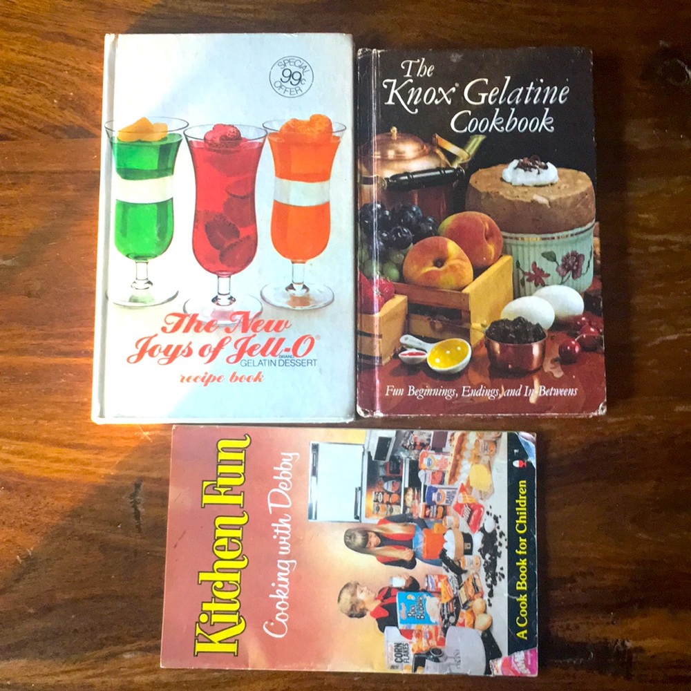 2 Vintage Dessert Books : Knox Gelatin 1977 Cookbook + New Joys of Jell-o Jello